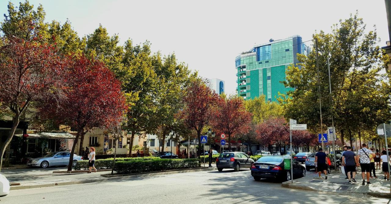 Traveler'S Place At Tirana City Centre Екстериор снимка