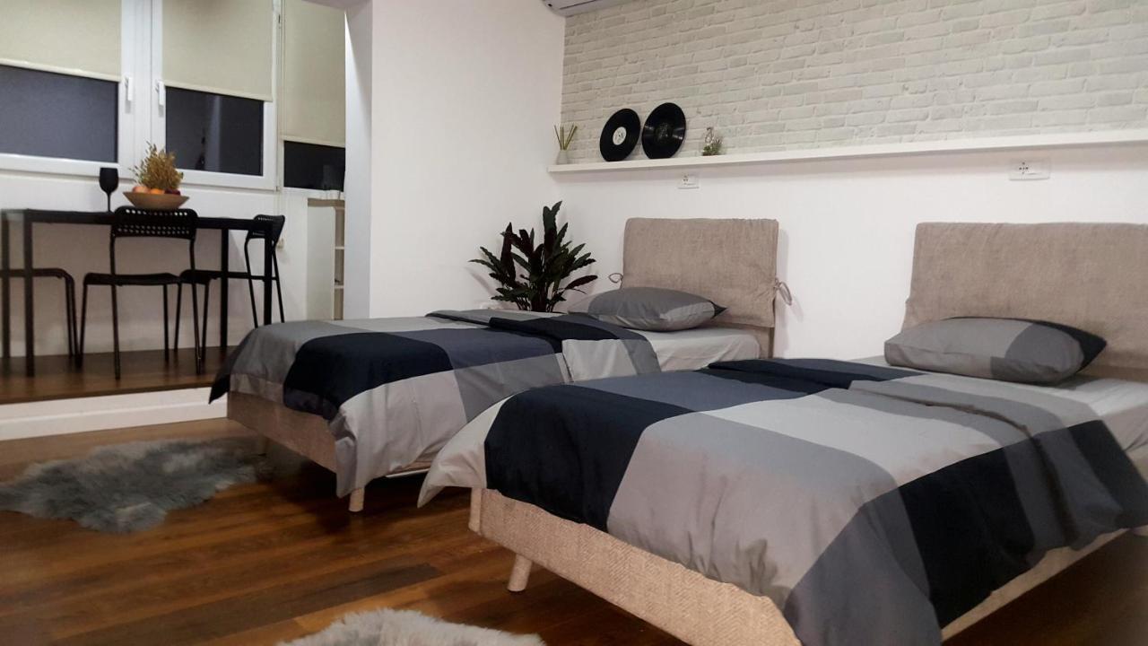 Traveler'S Place At Tirana City Centre Екстериор снимка
